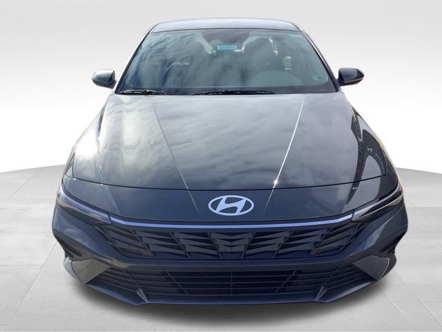 new 2024 Hyundai Elantra car, priced at $25,290