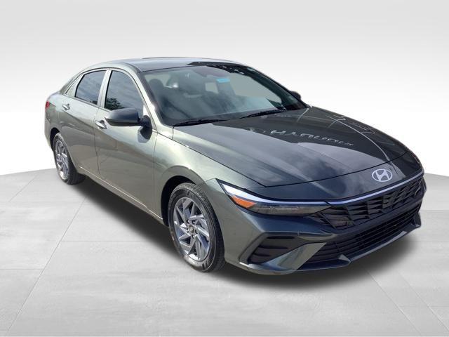 new 2024 Hyundai Elantra car, priced at $25,290