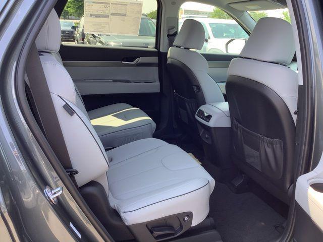 new 2025 Hyundai Palisade car, priced at $42,325