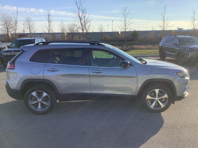 used 2022 Jeep Cherokee car, priced at $27,490