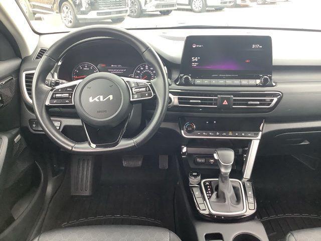 used 2022 Kia Seltos car, priced at $21,490