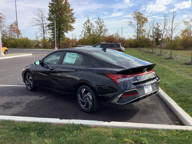 new 2025 Hyundai Elantra HEV car, priced at $28,750