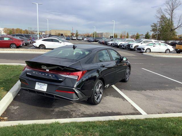 new 2025 Hyundai Elantra HEV car, priced at $28,750