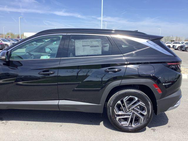 new 2025 Hyundai TUCSON Hybrid car, priced at $43,190