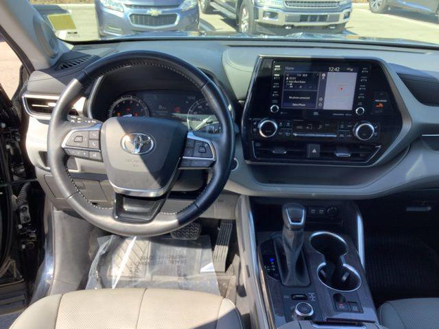 used 2021 Toyota Highlander car, priced at $37,990