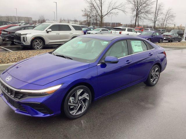 new 2025 Hyundai Elantra car, priced at $28,160