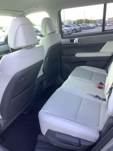new 2025 Hyundai Santa Fe car, priced at $40,984