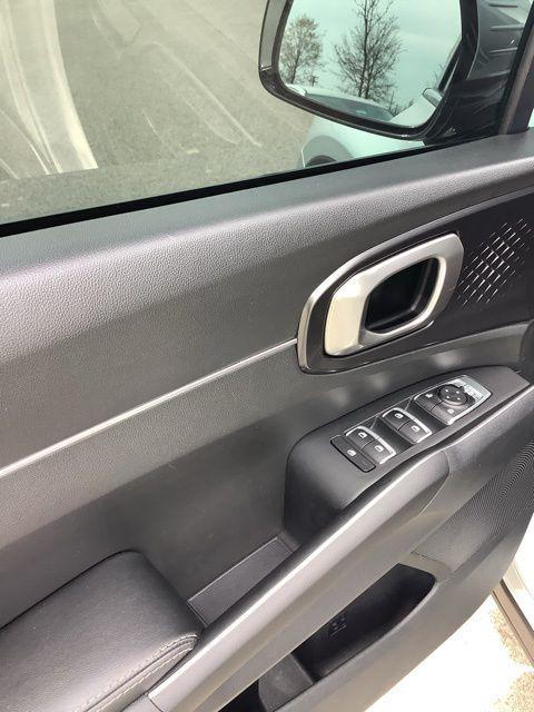 used 2022 Kia Sorento car, priced at $26,988