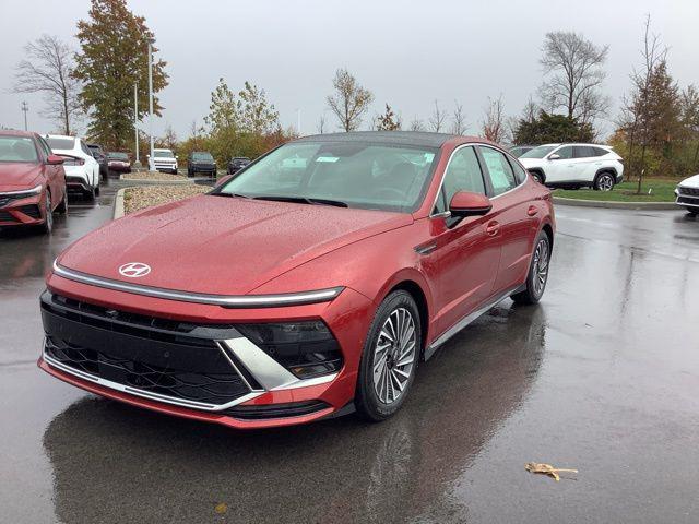 new 2025 Hyundai Sonata Hybrid car, priced at $39,605