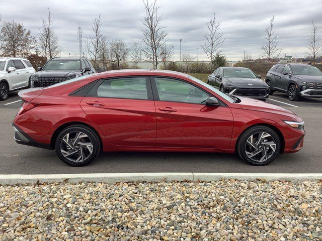 used 2025 Hyundai Elantra HEV car, priced at $24,990