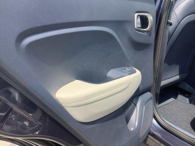 new 2025 Hyundai Venue car, priced at $25,550