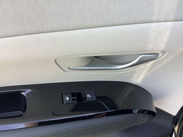 new 2026 Hyundai TUCSON Hybrid car, priced at $44,575