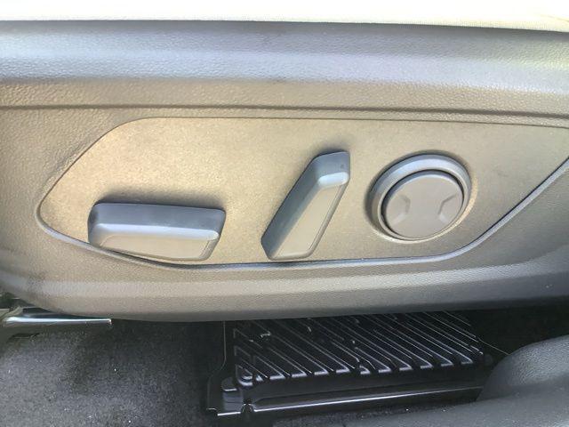 new 2026 Hyundai TUCSON Hybrid car, priced at $44,575