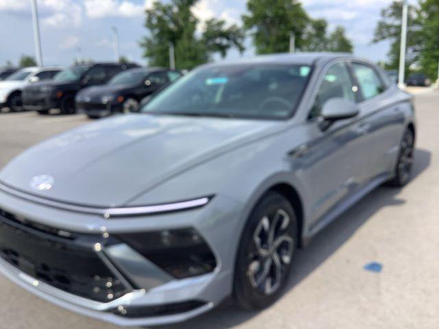 new 2025 Hyundai Sonata car, priced at $29,860