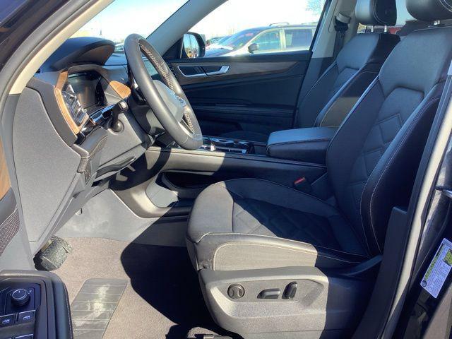 used 2024 Volkswagen Atlas car, priced at $34,490