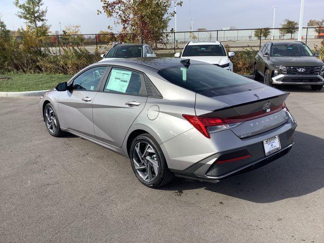 new 2025 Hyundai Elantra HEV car, priced at $28,790