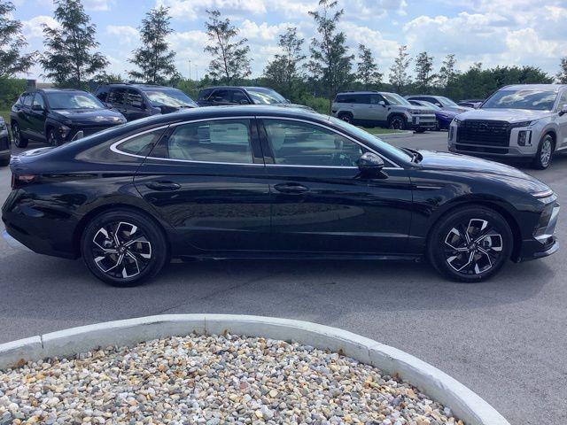 new 2025 Hyundai Sonata car, priced at $31,370