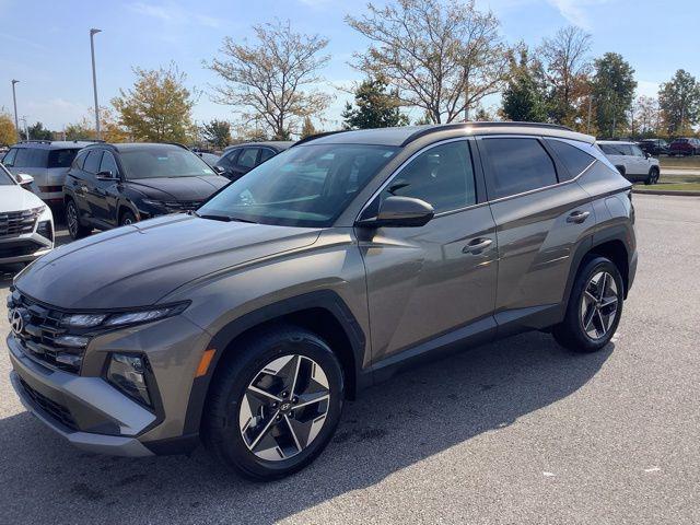 new 2026 Hyundai TUCSON Hybrid car, priced at $37,400