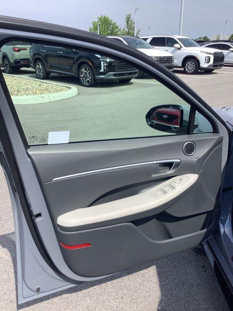 new 2025 Hyundai Sonata car, priced at $31,285