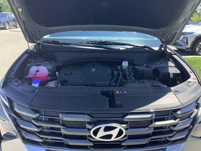new 2025 Hyundai Tucson car, priced at $31,290