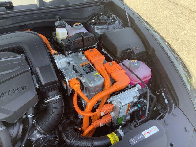 new 2025 Hyundai Sonata Hybrid car, priced at $33,248
