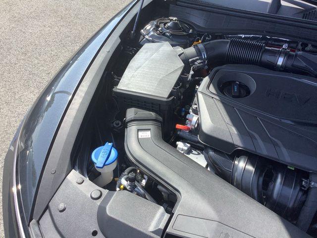 new 2025 Hyundai Sonata Hybrid car, priced at $33,248