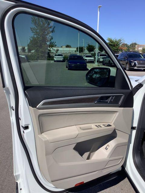 used 2018 Volkswagen Atlas car, priced at $19,490
