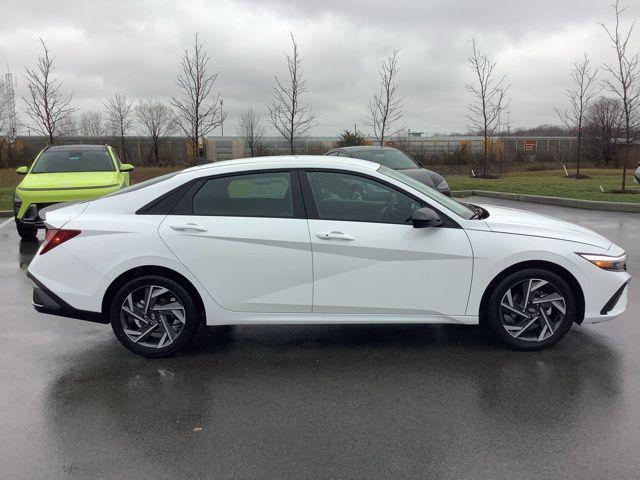 new 2025 Hyundai Elantra car, priced at $25,135