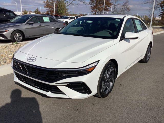 new 2025 Hyundai Elantra car, priced at $27,610