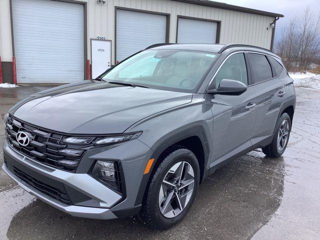 new 2025 Hyundai Tucson car, priced at $33,995