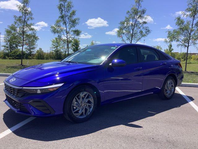 new 2024 Hyundai Elantra car, priced at $25,270