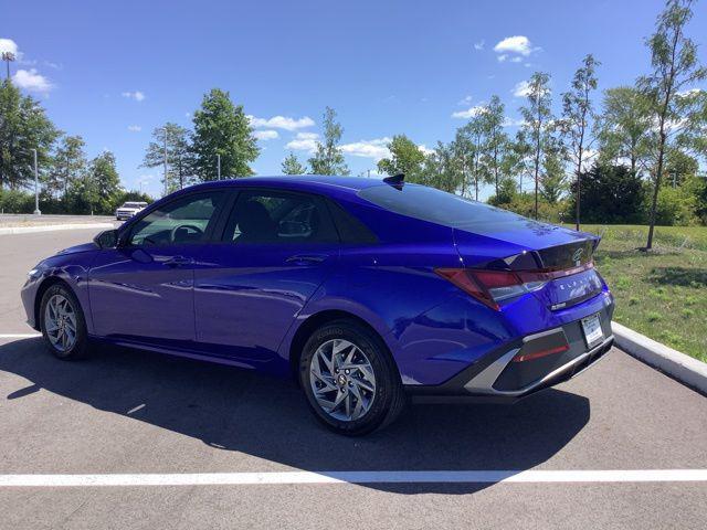 new 2024 Hyundai Elantra car, priced at $25,270