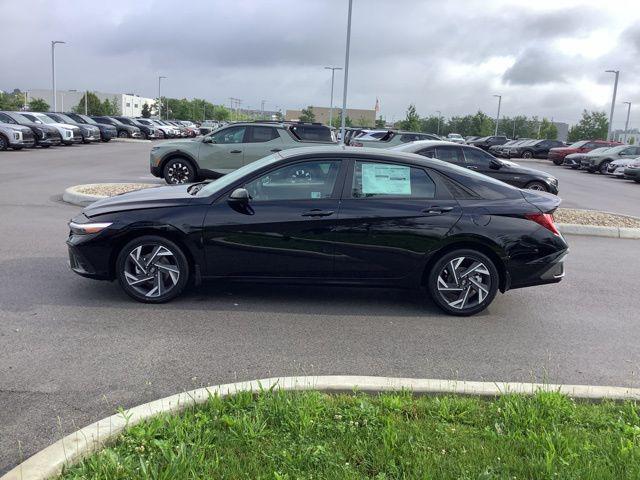 new 2025 Hyundai Elantra car, priced at $29,290