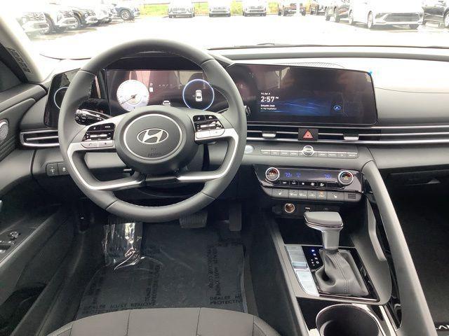 new 2025 Hyundai Elantra car, priced at $28,085