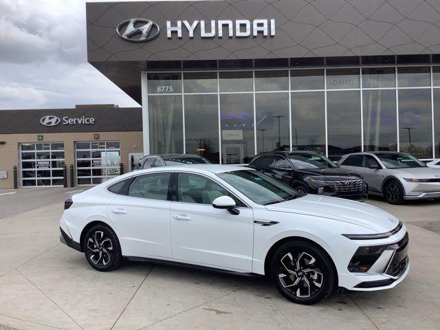 new 2024 Hyundai Sonata car, priced at $31,180