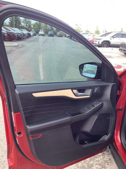 used 2022 Ford Escape car, priced at $25,988