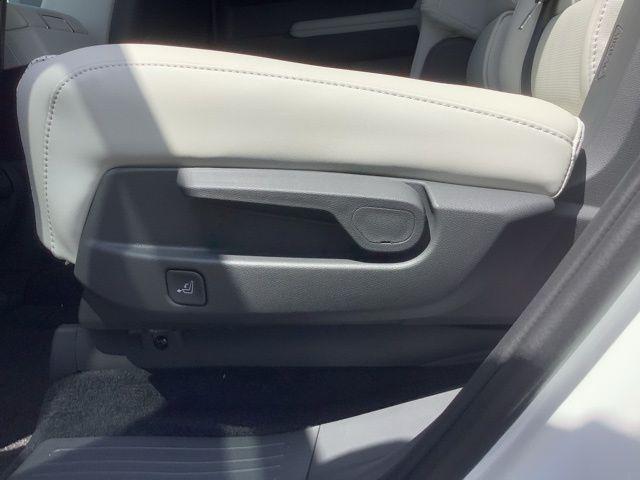 new 2025 Hyundai Santa Fe car, priced at $41,405
