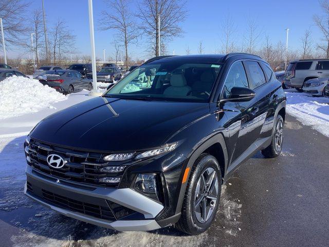 new 2025 Hyundai Tucson Hybrid car, priced at $38,404