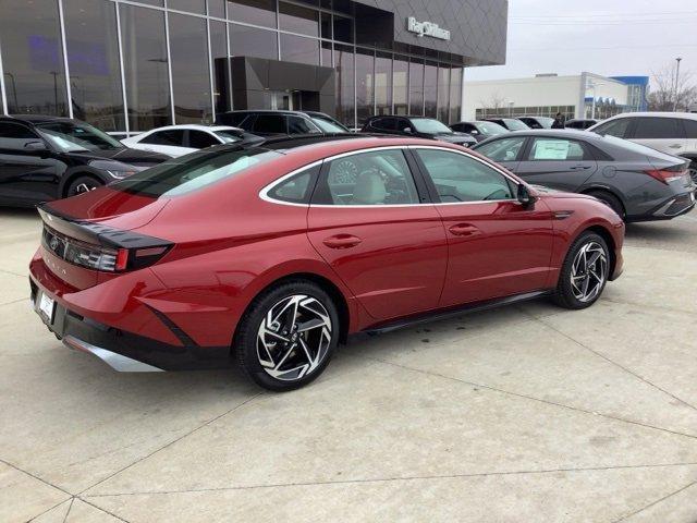 new 2024 Hyundai Sonata car, priced at $30,472