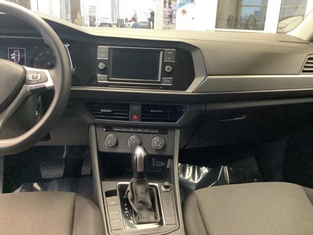 used 2019 Volkswagen Jetta car