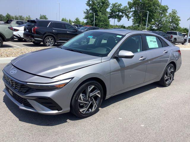 new 2025 Hyundai Elantra car, priced at $31,615