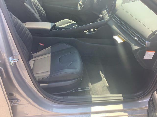 new 2025 Hyundai Elantra car, priced at $31,615