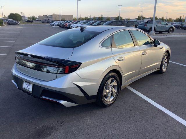 new 2025 Hyundai Sonata car, priced at $28,385