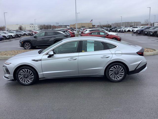 used 2024 Hyundai Sonata Hybrid car, priced at $28,988