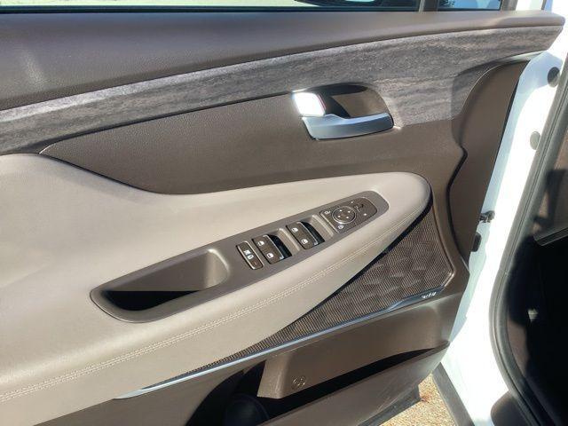 used 2020 Hyundai Santa Fe car, priced at $17,975