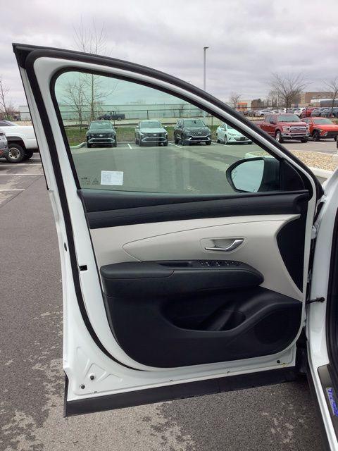 new 2025 Hyundai Tucson car, priced at $34,600