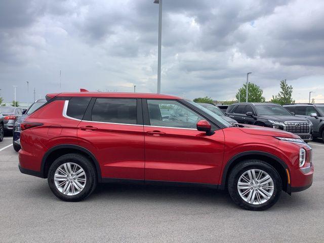 used 2024 Mitsubishi Outlander car, priced at $28,988