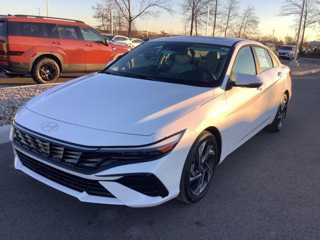 new 2025 Hyundai Elantra car, priced at $28,660