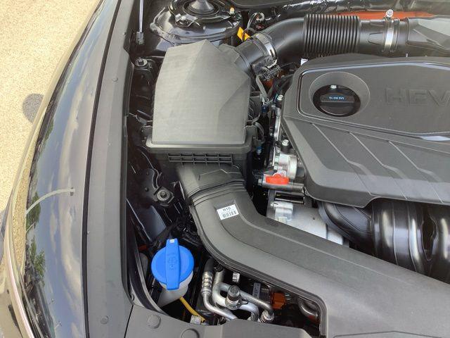 new 2025 Hyundai Sonata Hybrid car, priced at $33,248