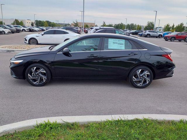new 2025 Hyundai Elantra car, priced at $28,580